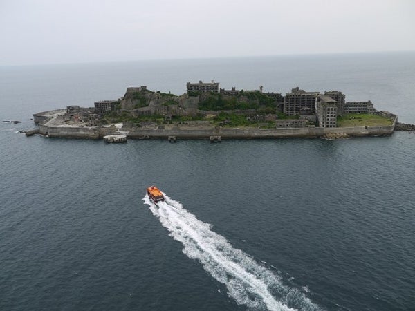 ■日本の近代化を支えた端島(はしま)の歴史の魅力探索と長崎の美しい街並みを一望!【軍艦島上陸周遊クルーズ(2日目午後)半日ツアー&長崎ロープウェイ往復乗車券付き】ホテルモントレ長崎3泊4日3
